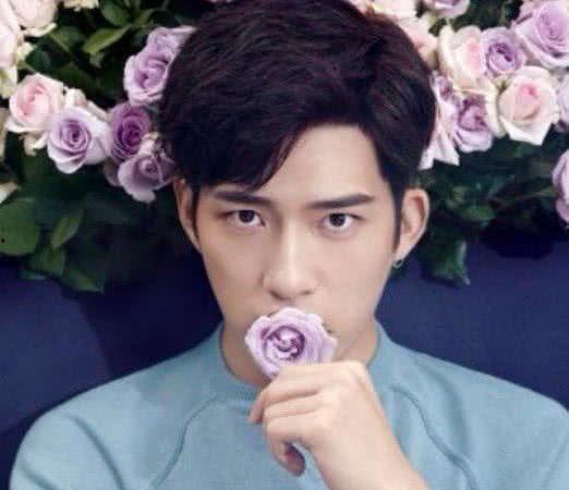 吃瓜明星爆料暗黑反差是真的吗吗,暗黑反差真相揭秘