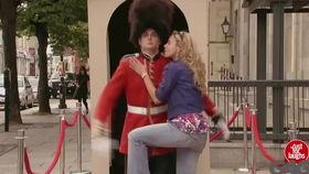 国外整蛊视频,笑料百出，惊险刺激的恶作剧大集合